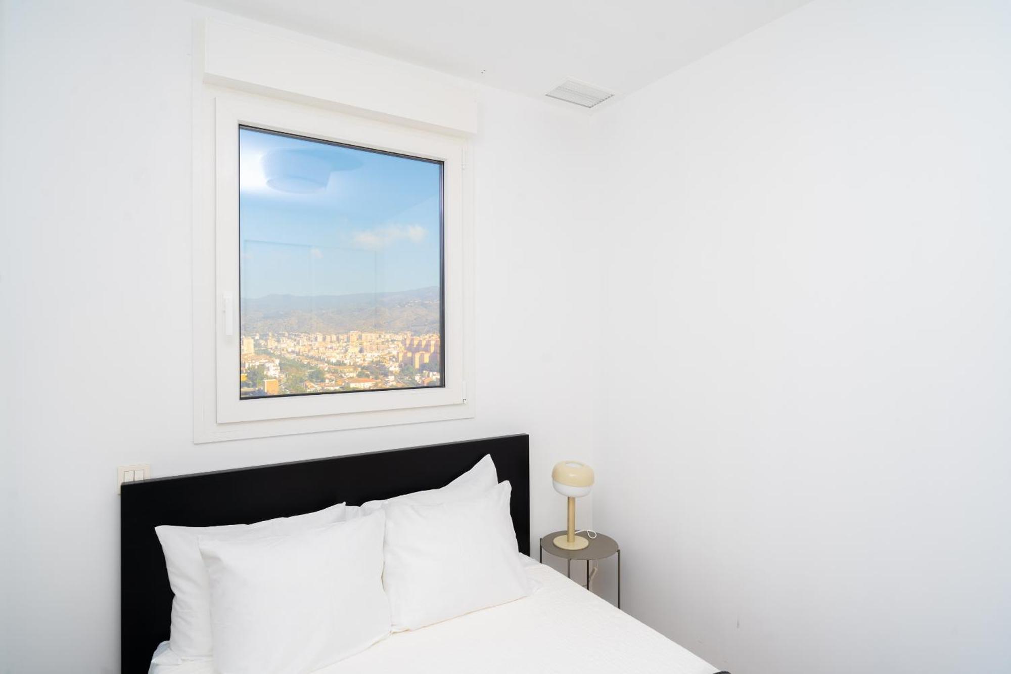 Xpce Urban 3 Malaga Skyline - Parking Free Apartment Bagian luar foto