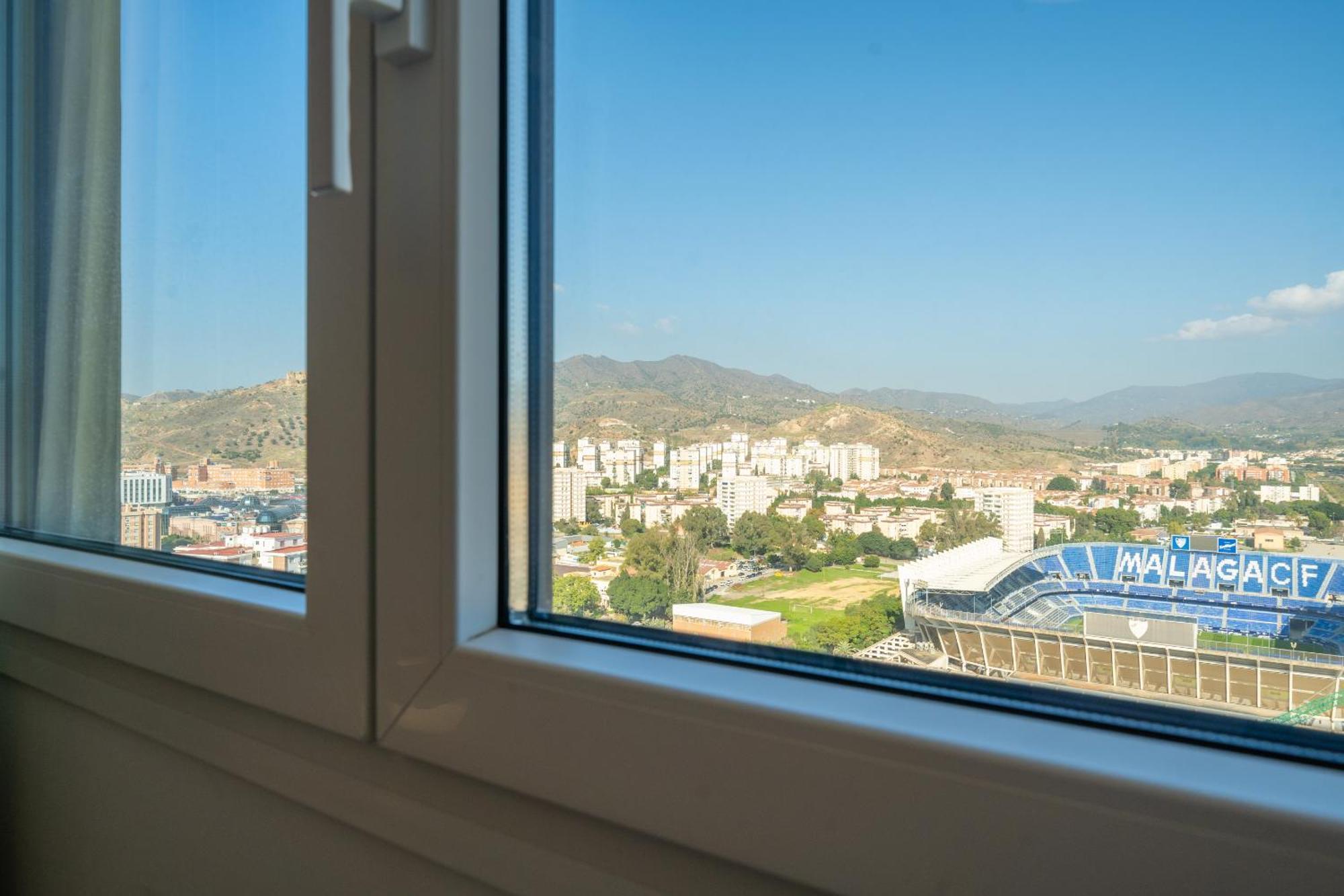 Xpce Urban 3 Malaga Skyline - Parking Free Apartment Bagian luar foto